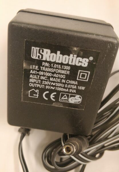 USRobotics strömadapter 9V 1A -Begagnad