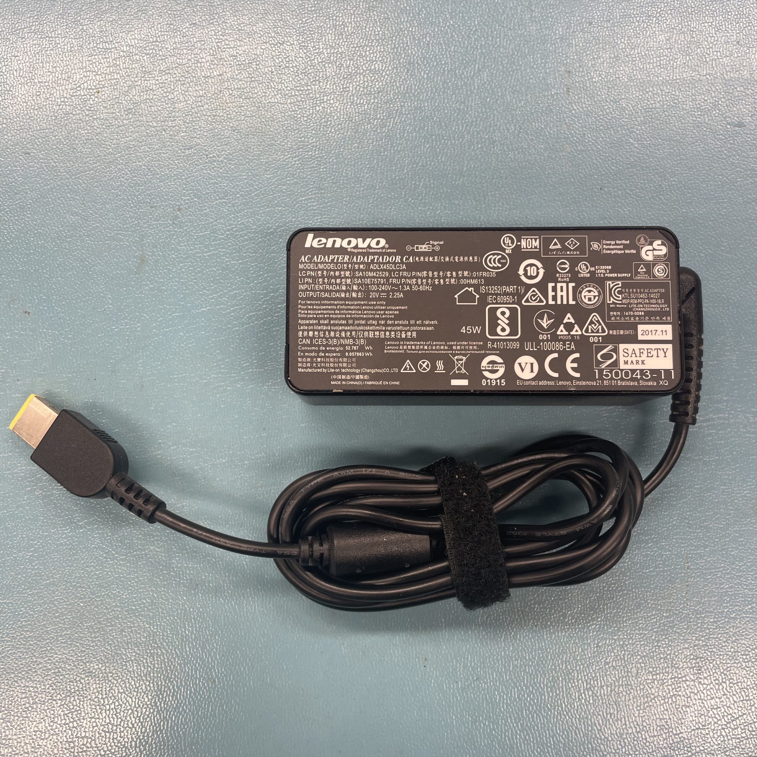 AC-Adapter Lenovo 20V, 2,25A 45W Square Plug -BEG