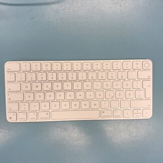 Apple Keyboard med touch-id ej svensk -BEG