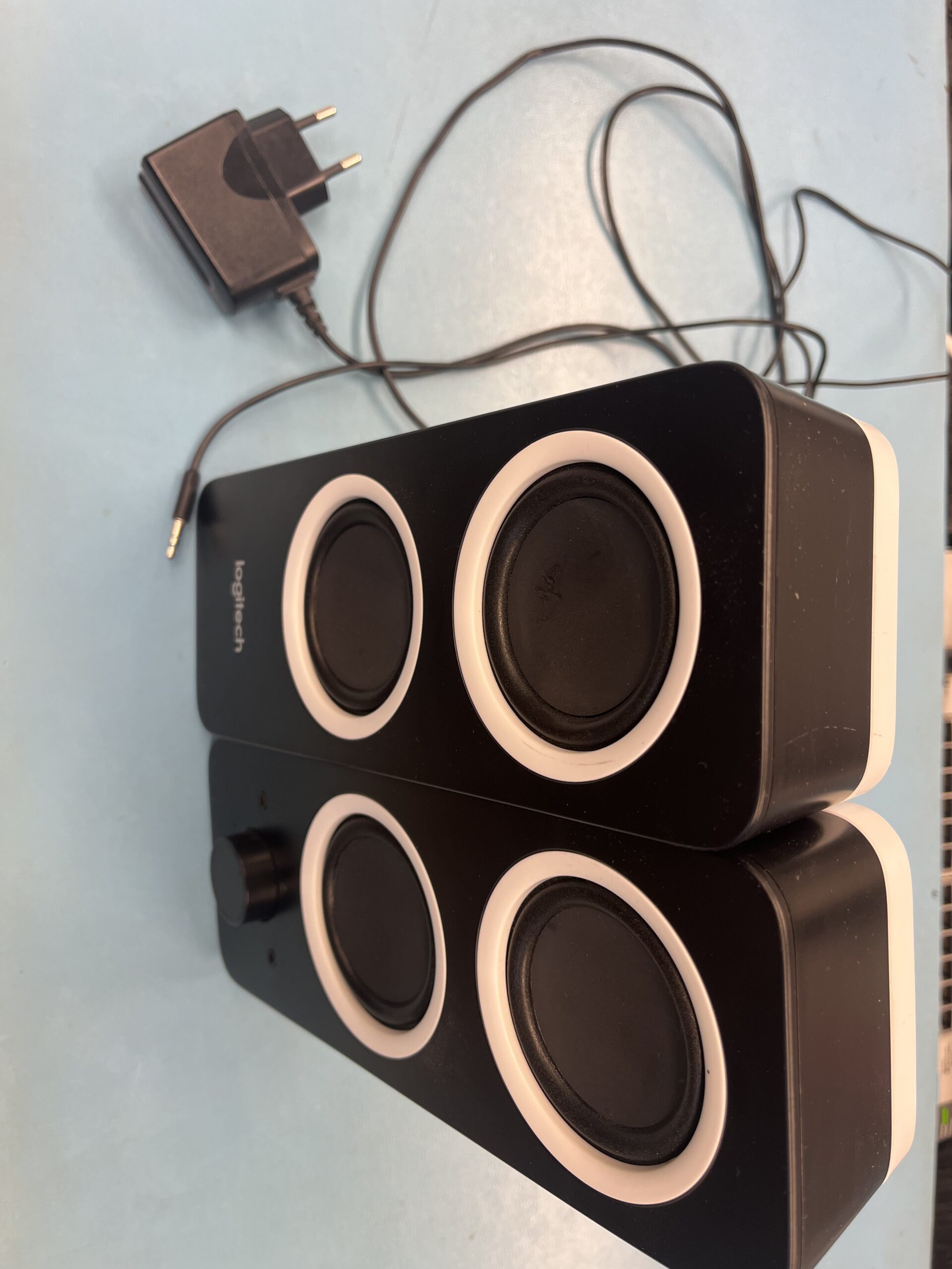 Logitech Z200 Multimedia Speakers - Beg